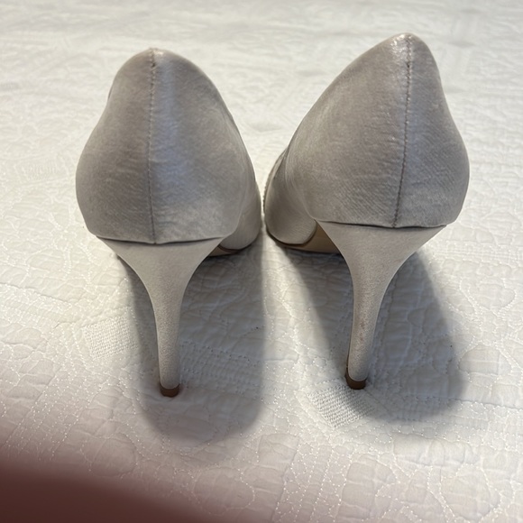 Heels - Picture 4 of 6
